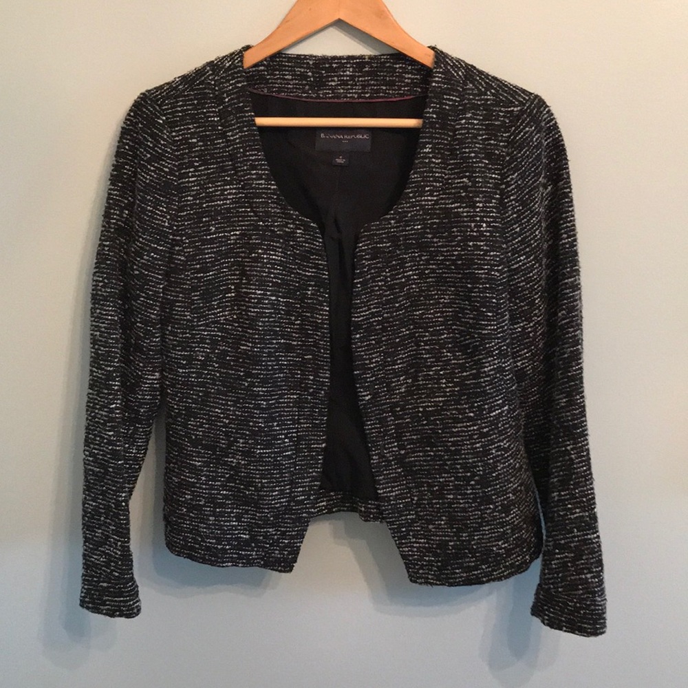 Size 4 Banana Republic tweed blazer